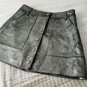 FRAME 100% Lambskin Leather Silver Button Front Mini Skirt Size 25 Metallic